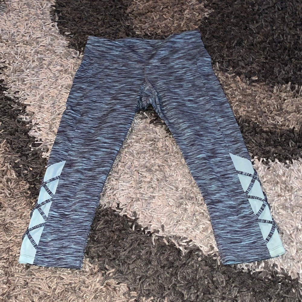 Champion cropped size M gym pant good cond